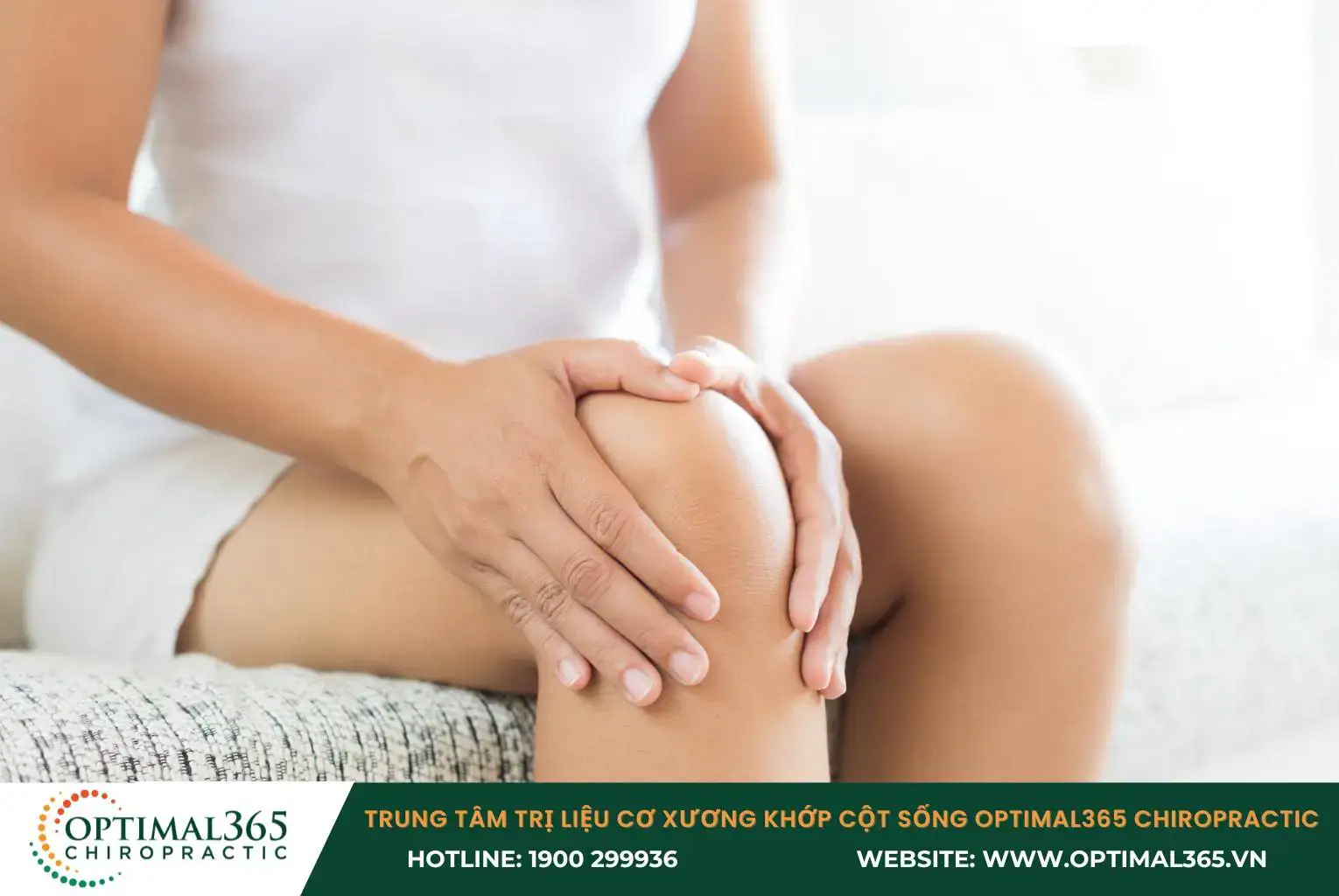 Thực hiện massage nhẹ nhàng giảm đau khớp gối