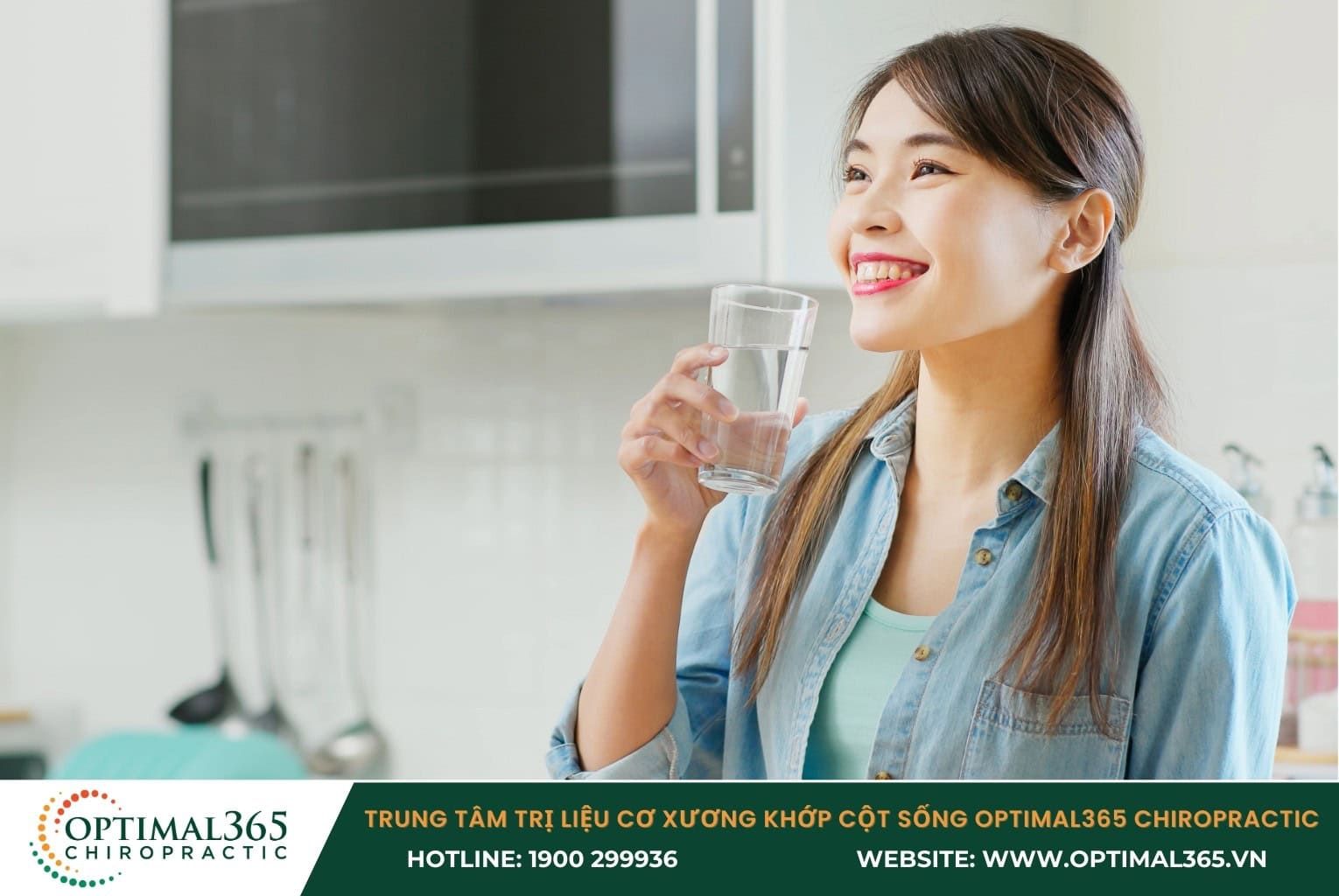 Uống đủ nước mỗi ngày