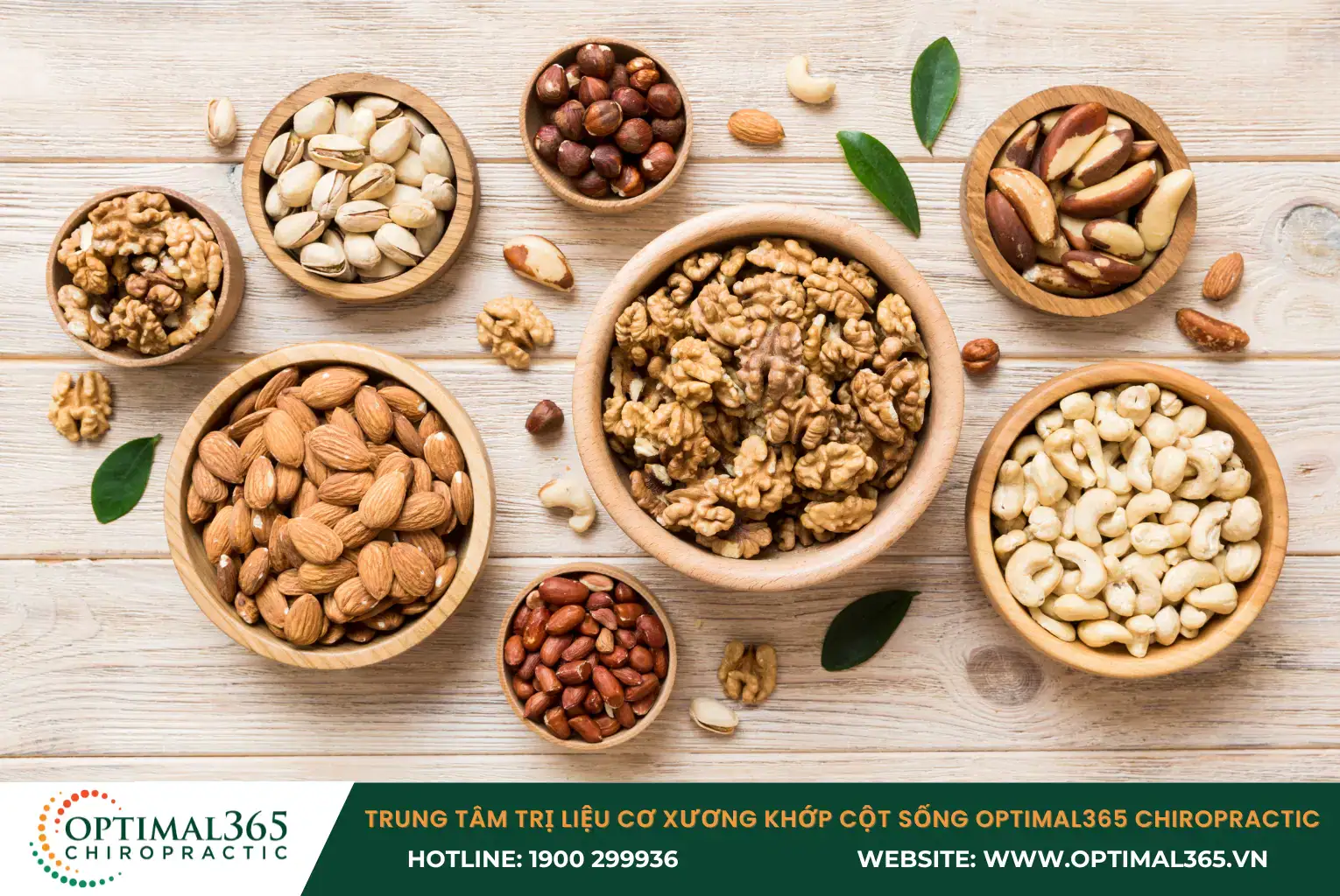 Các loại hạt chứa nhiều vitamin E và magie giúp bảo vệ tế bào khỏi tổn thương và hỗ trợ tái tạo sụn khớp