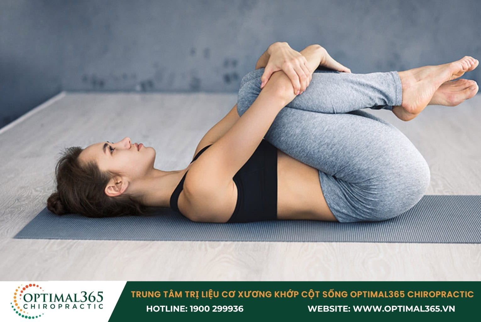 Bài tập căng lưng từ đầu gối đến ngực