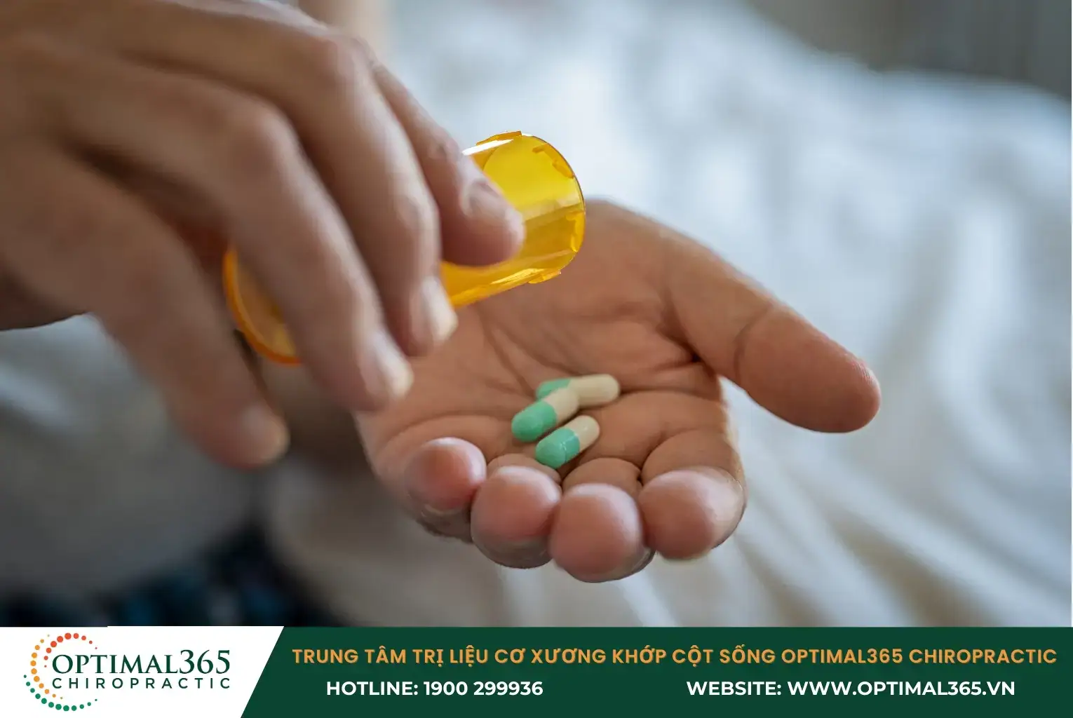 Thuốc NSAIDs ức chế enzyme COX và giảm sản xuất prostaglandin