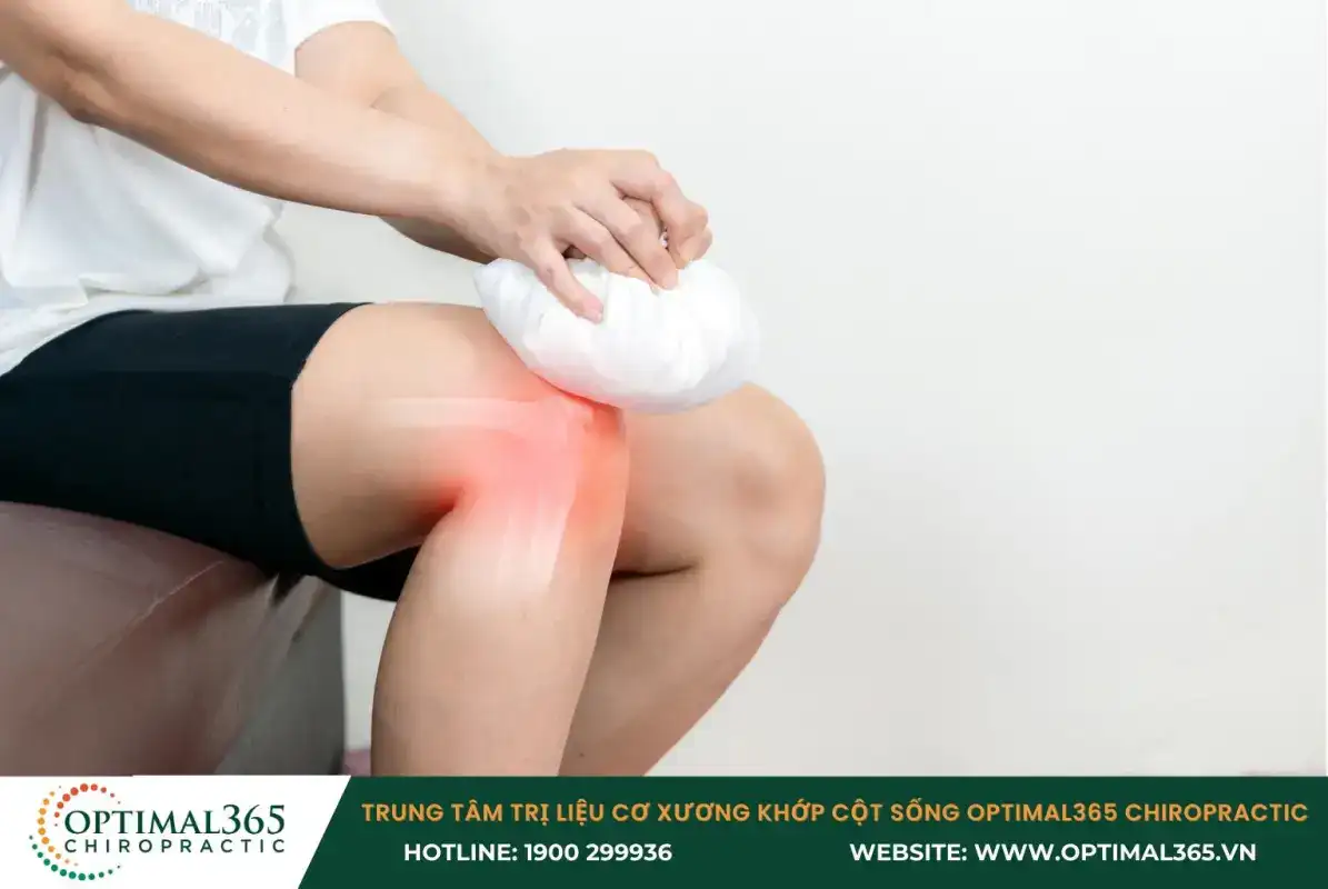 Chườm nóng/lạnh giảm cơn đau nhức xương khớp