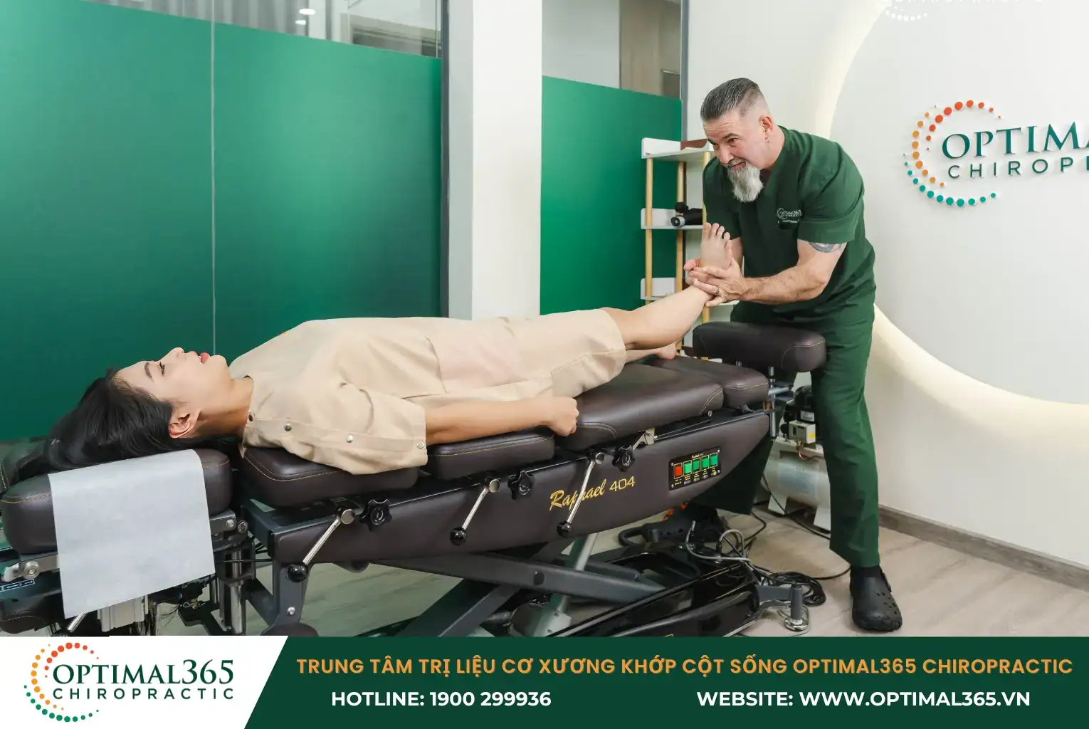 Điều trị bong mắt cá chân tại Optimal365 Chiropractic