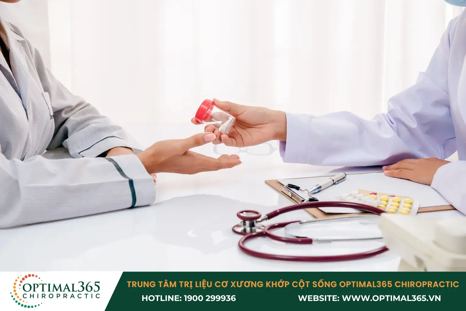 Người bệnh viêm khớp gối nên theo dõi tình trạng sức khỏe thường xuyên