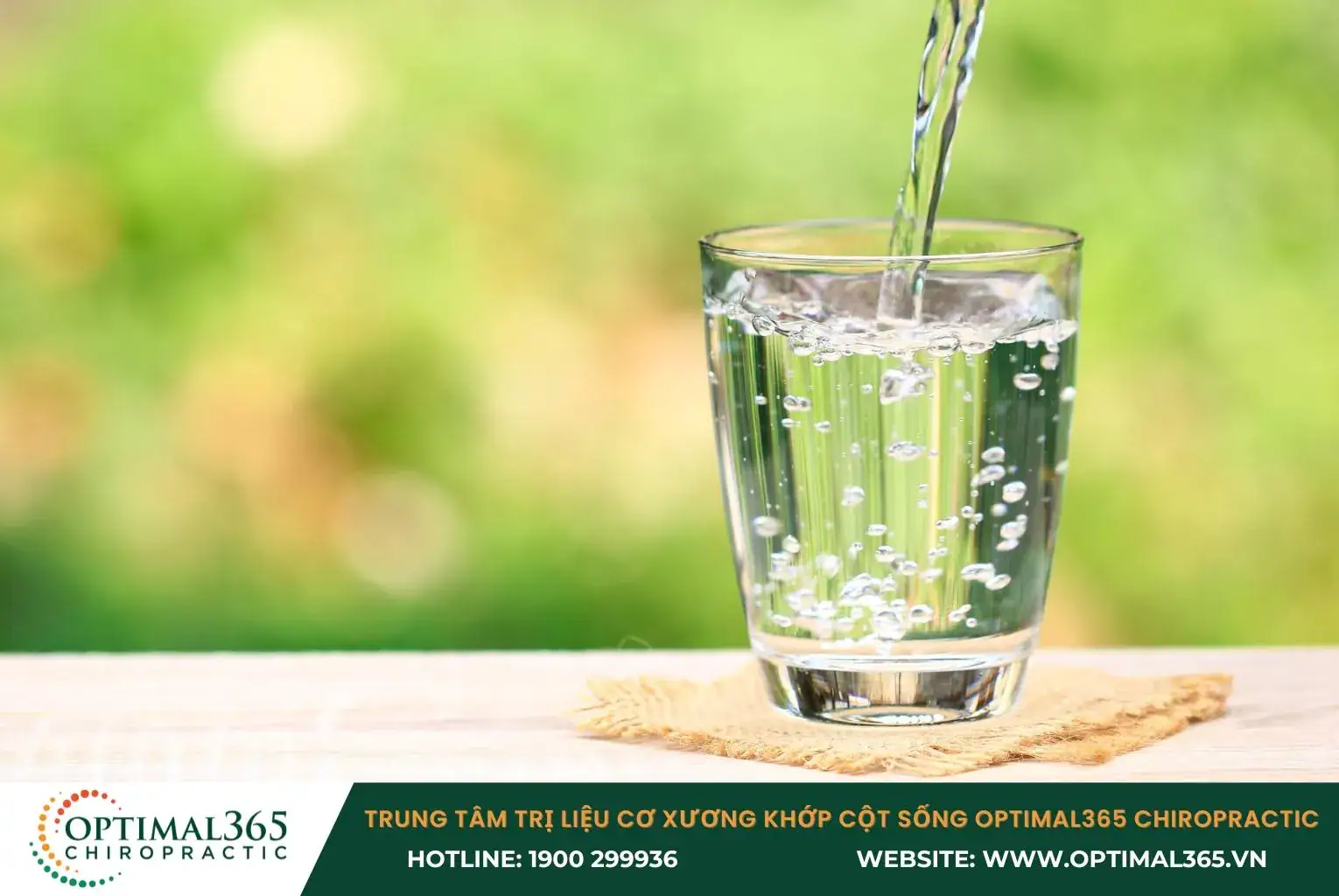 Bổ sung đủ lượng nước cần thiết khi bị đau đầu