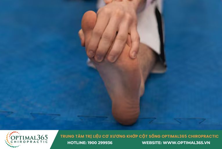 Bài tập kéo giãn gót chân