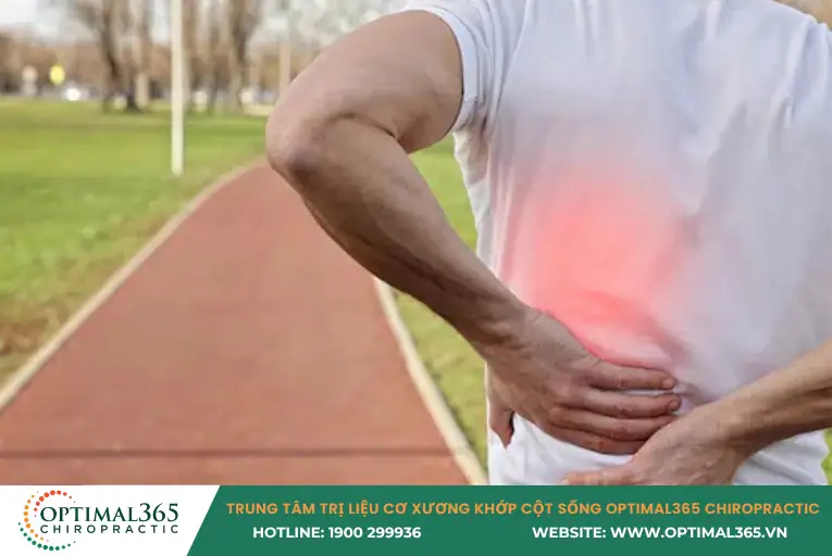 Đau giữa lưng bên trái