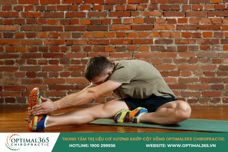 Căng cơ đùi sau (Hamstring Stretch) 