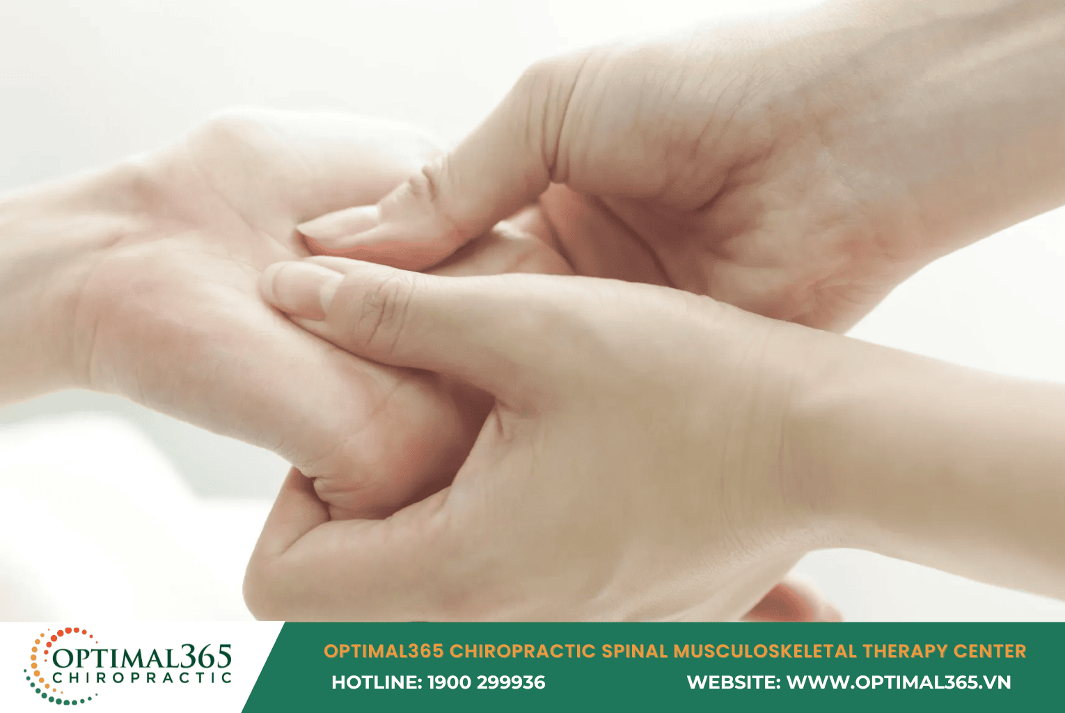 Bài tập nắm-thả tay để giảm tê